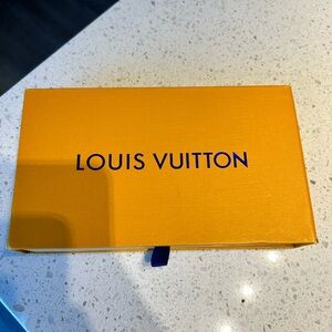 LOUSID VUITTON WALLET